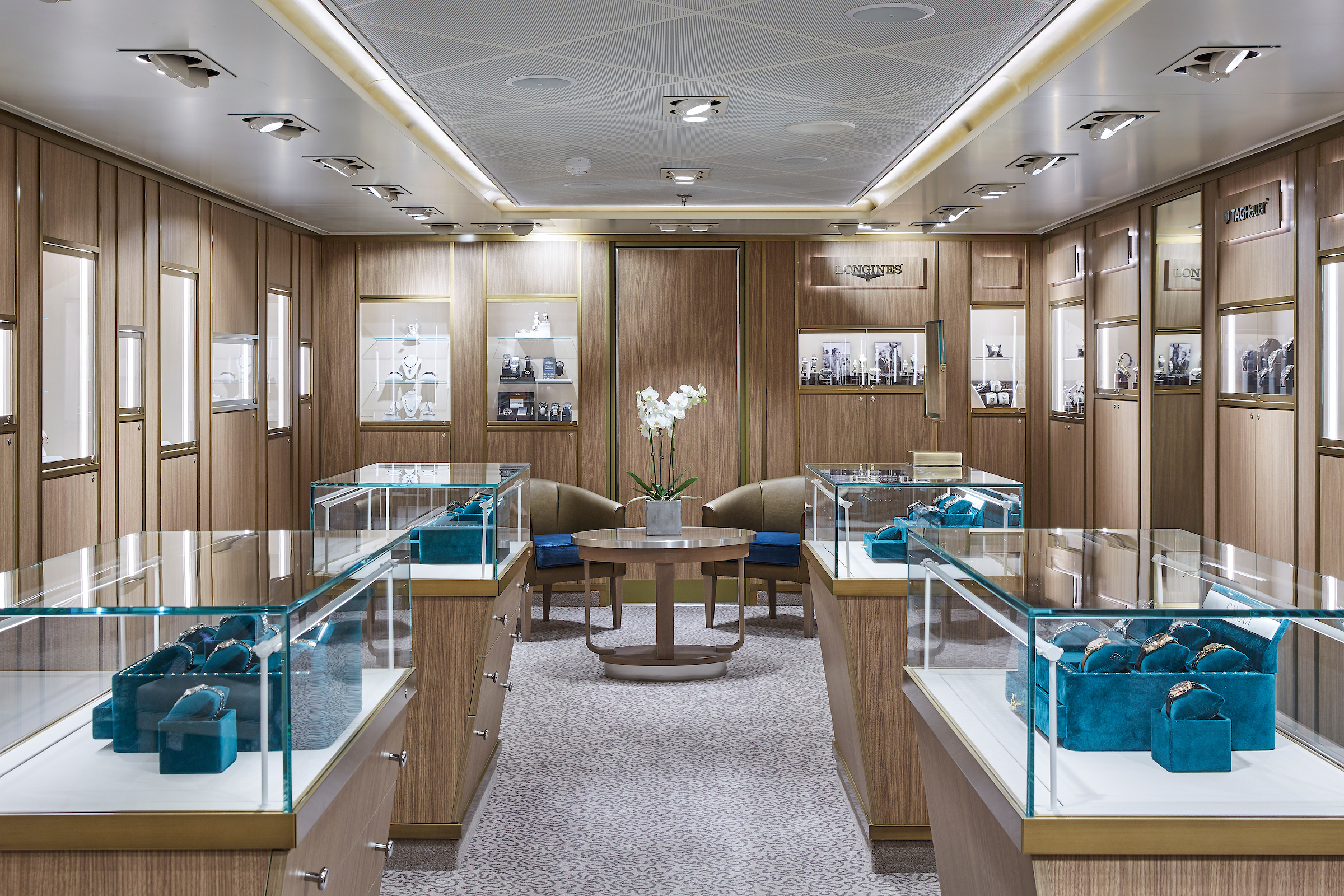 Silversea - Silver Muse - Boutique Entertainment.jpg